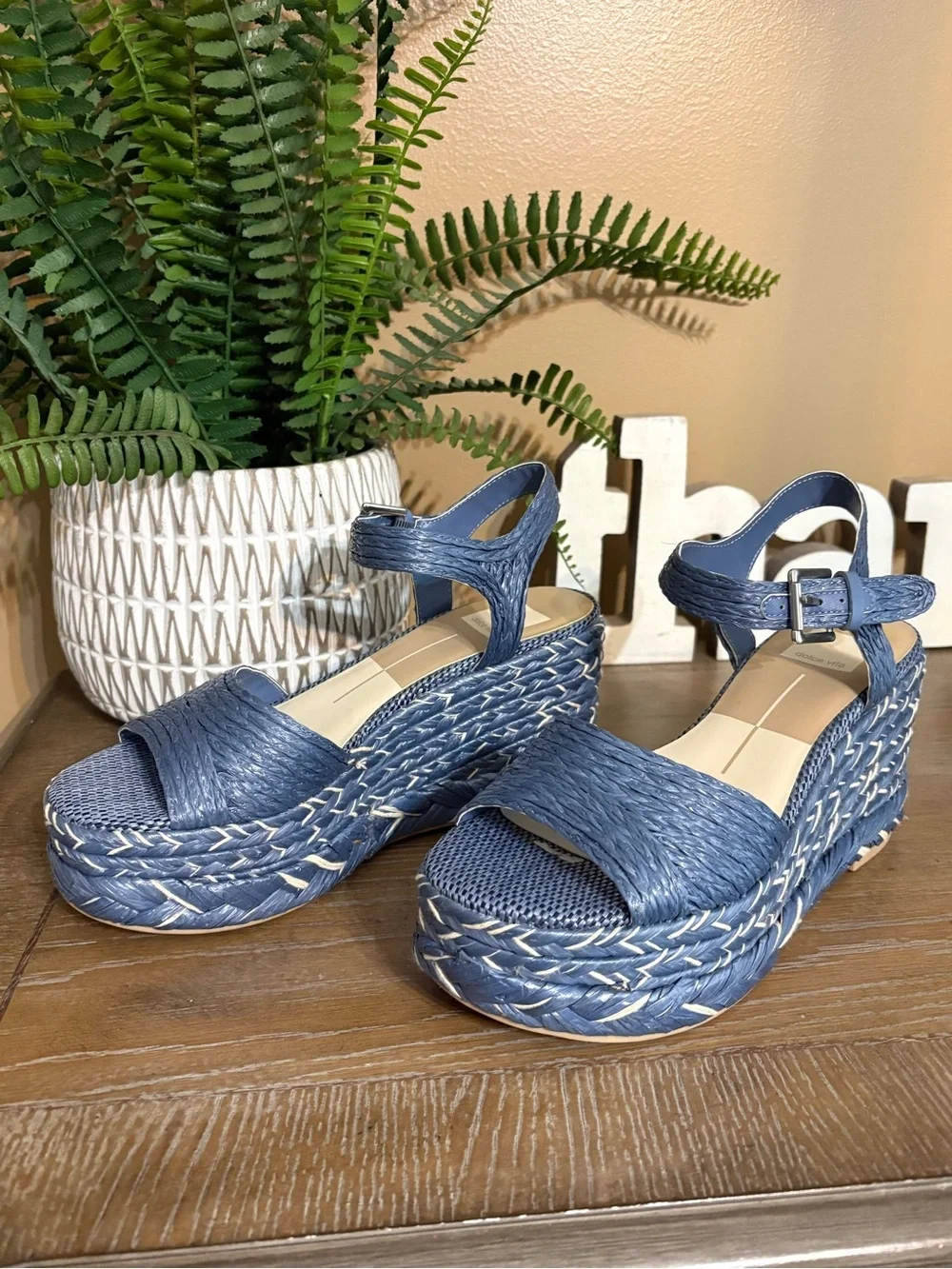 DOLCE VITA women's tiago platform raffia sandals in blue Size 7